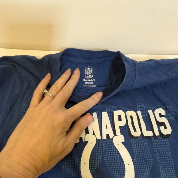 Back To School Bundle Indianapolis Colts 2 Hooded Sweatshirts 3 T-shirts Size S - Picture 11 of 11